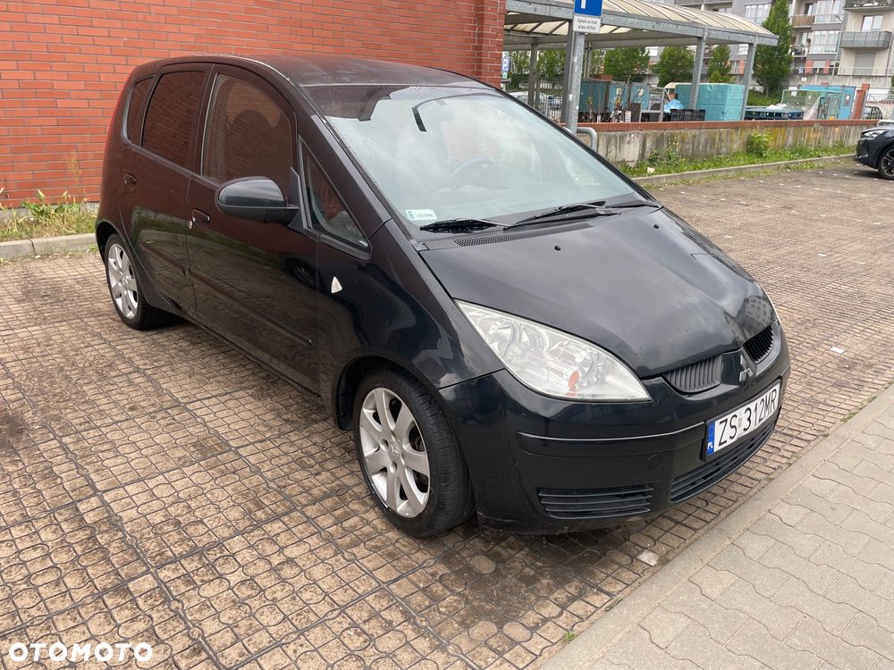 Mitsubishi Colt - 2