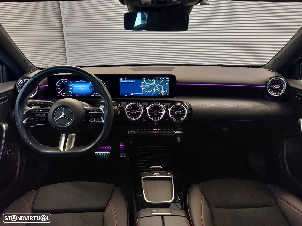 Mercedes-Benz A 250 e AMG Line - 13