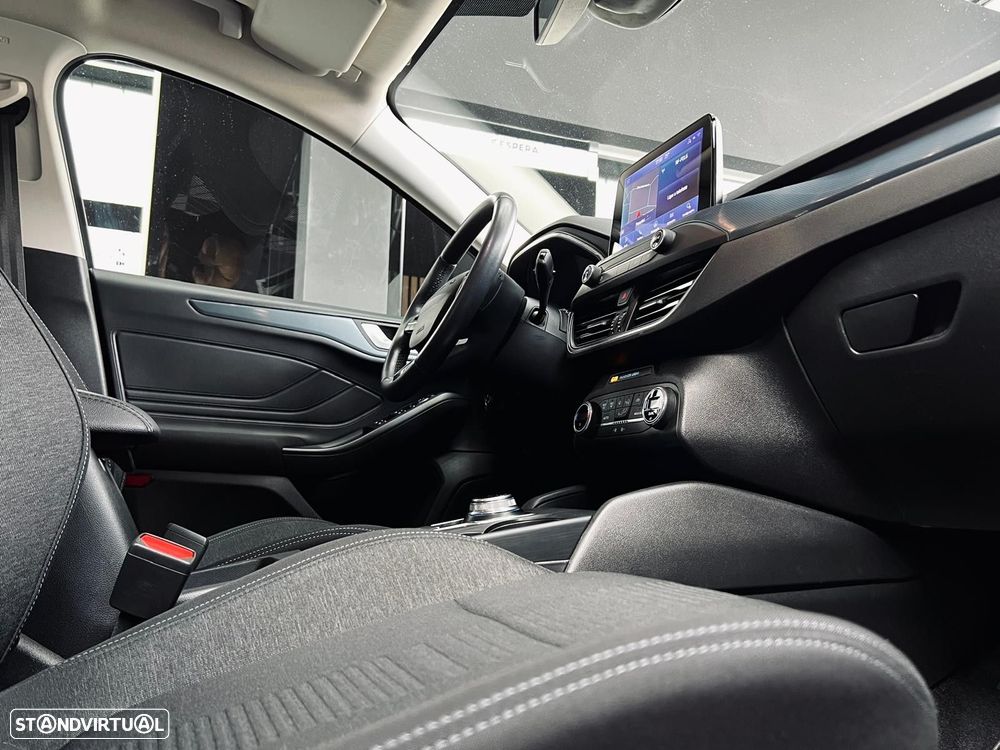 Ford Focus 1.0 EcoBoost Active Aut. - 17
