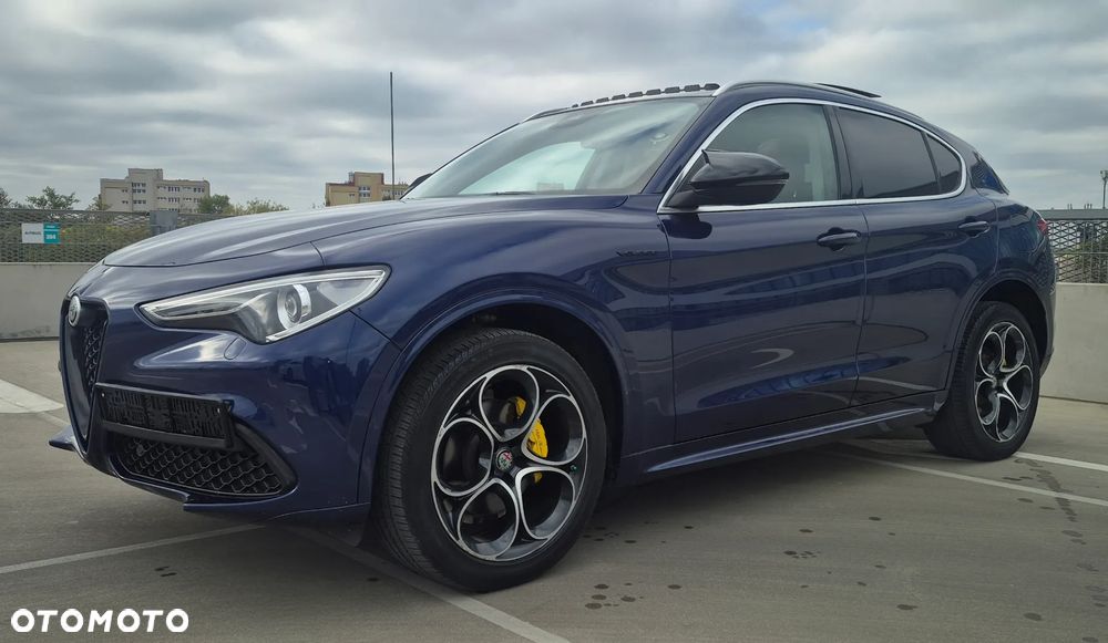 Alfa Romeo Stelvio 2.0 Turbo 16V AT8-Q4 Lusso Ti - 10