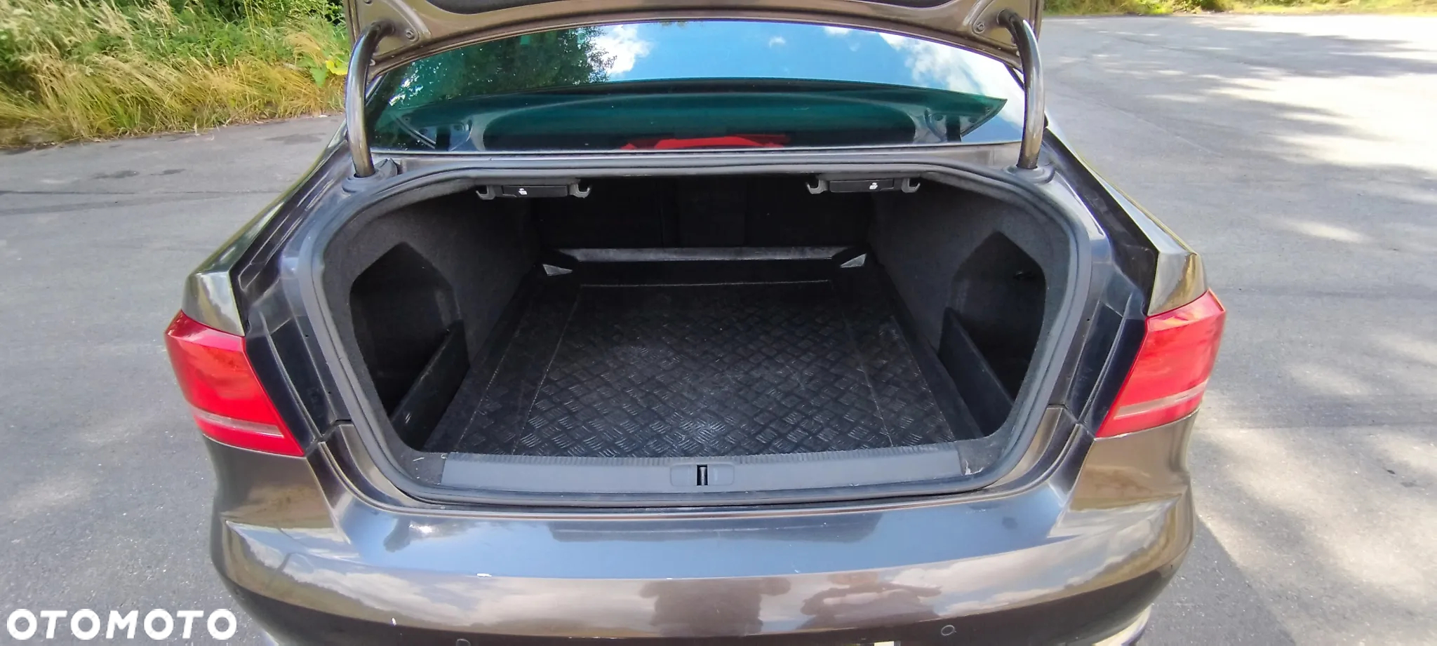 Volkswagen Passat - 5