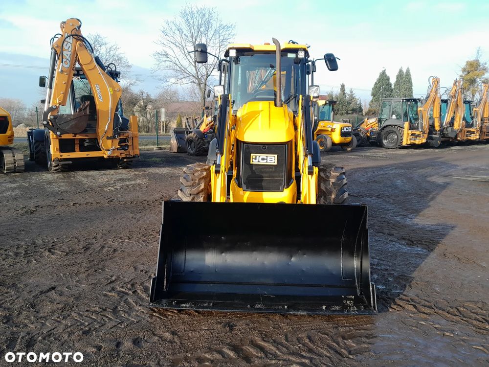 JCB 3CX COMPACT 2022R - 4