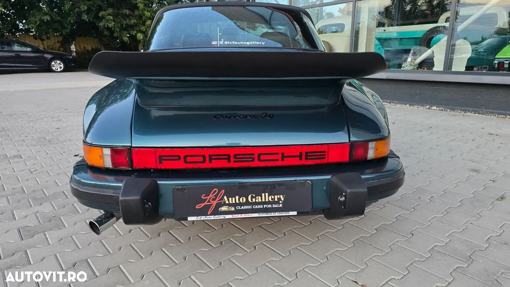 Porsche 911 - 24