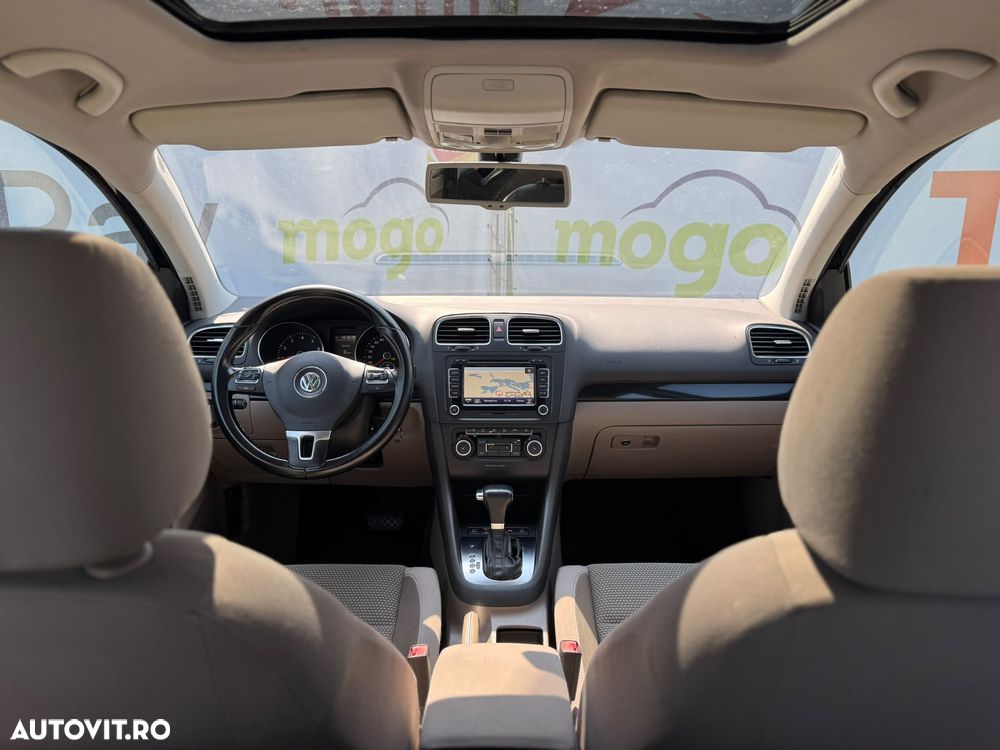 Volkswagen Golf - 6