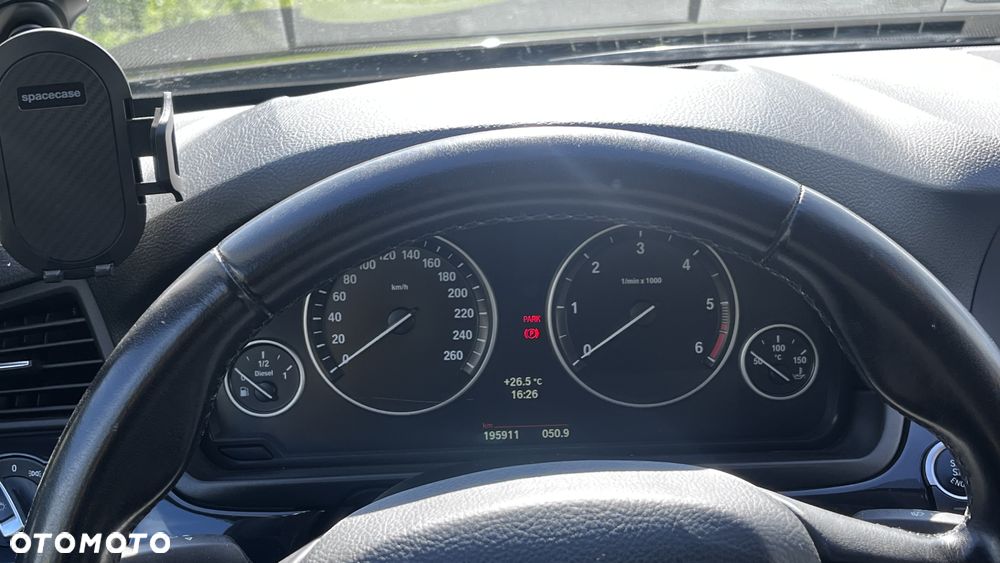 BMW Seria 5 520d - 11