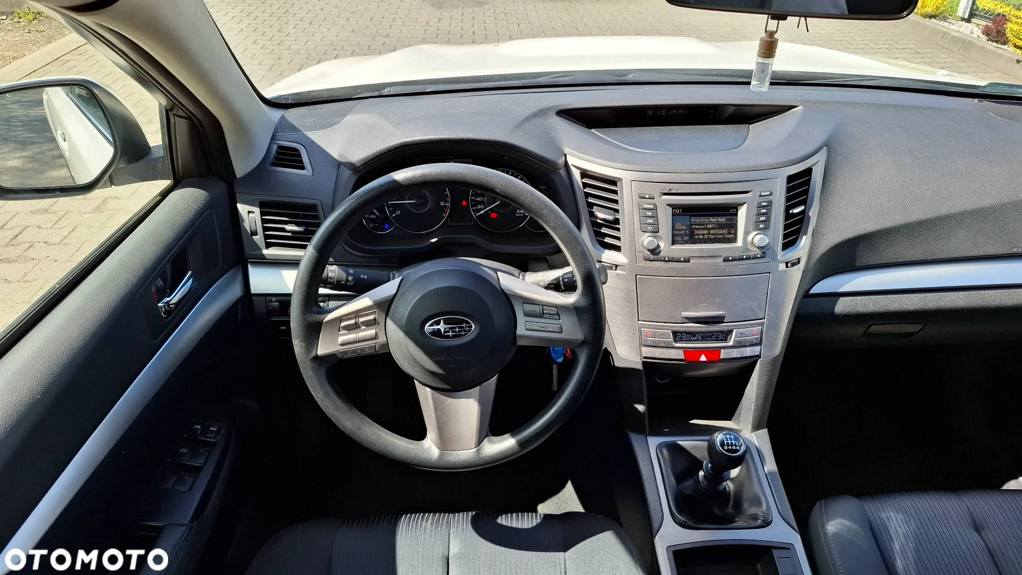 Subaru Legacy - 14