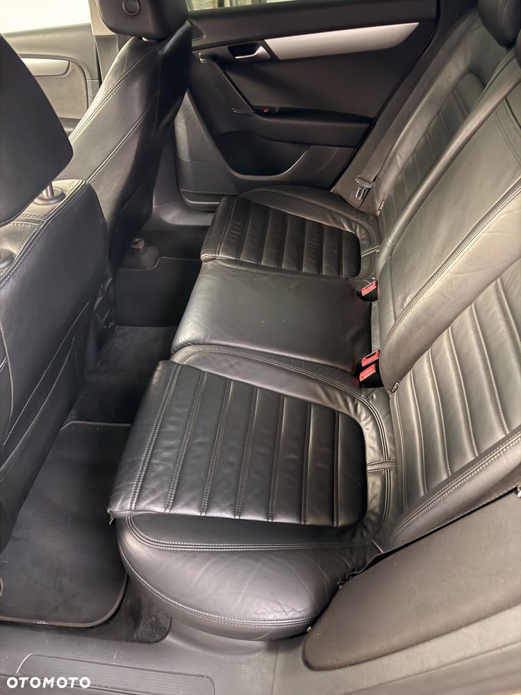 Volkswagen Passat - 17