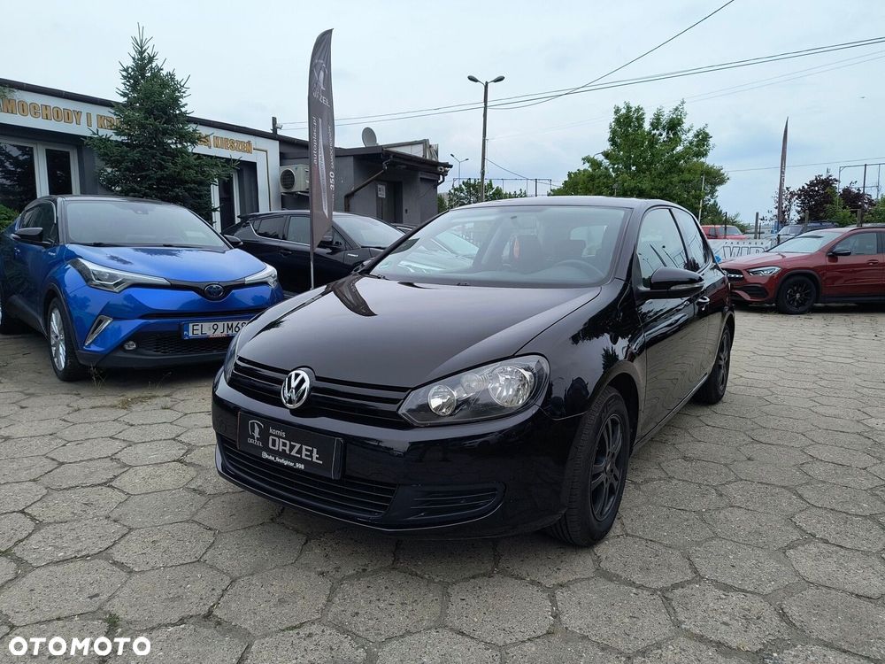 Volkswagen Golf - 1