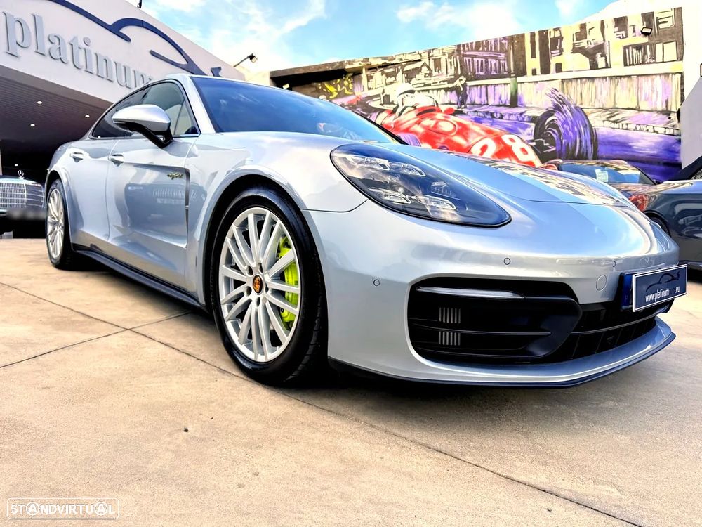 Porsche Panamera 4 E-Hybrid Platinum Edition - 43