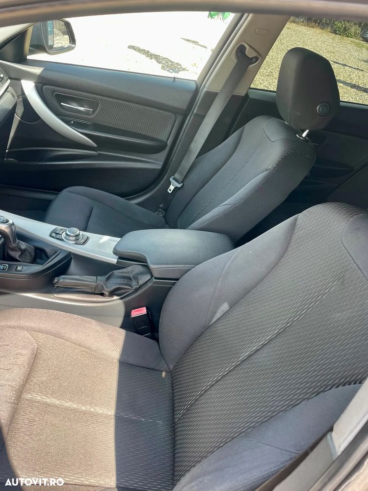 BMW Seria 3 318d DPF Edition Lifestyle - 11