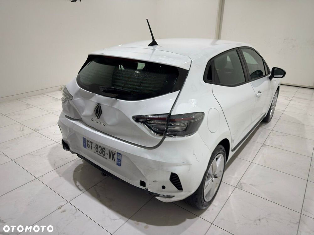Renault Clio - 12