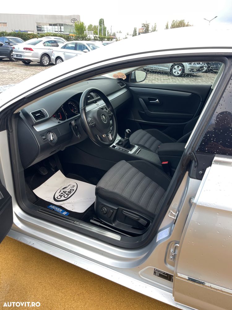 Volkswagen Passat CC 2.0 TDI BlueMotion Technology Dynamic Black - 29