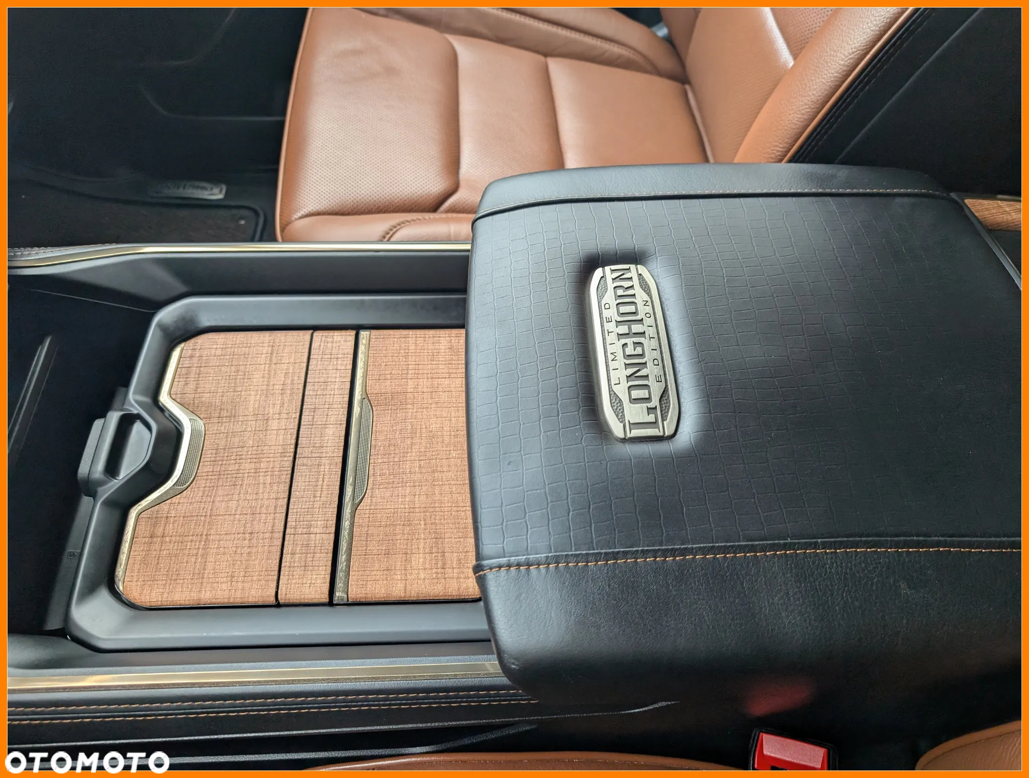 RAM 1500 Crew Cab Longhorn - 25