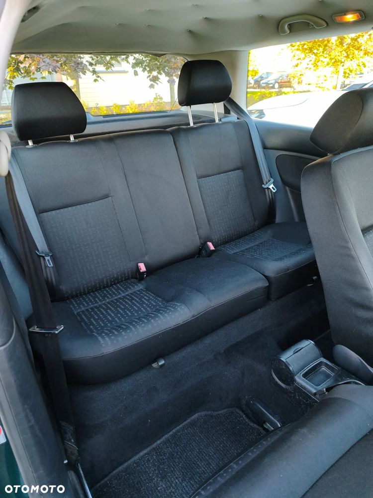 Volkswagen Golf - 11