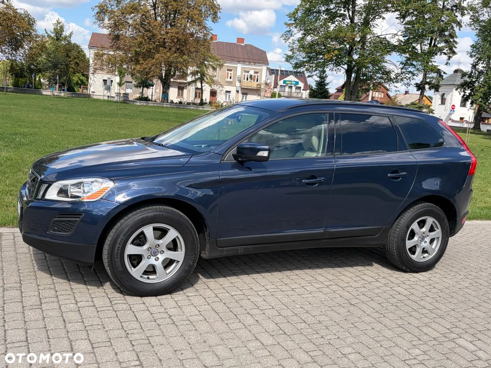 Volvo XC 60 T5 Powershift Momentum - 8