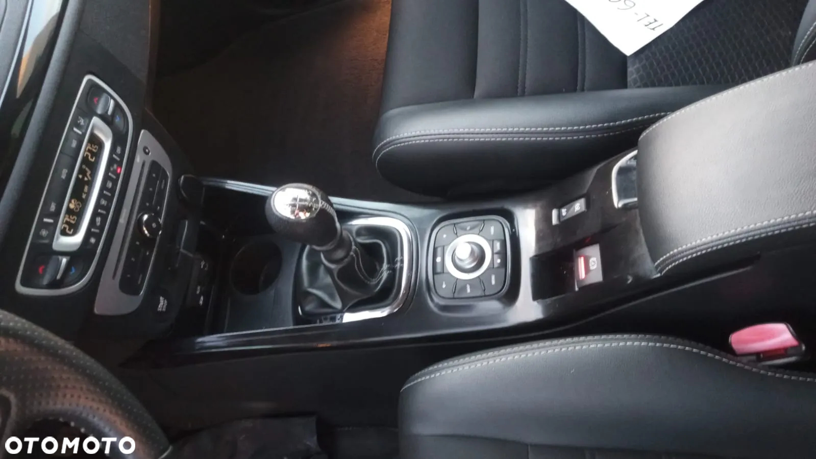 Renault Megane ENERGY TCe 130 Start & Stop Bose Edition - 16