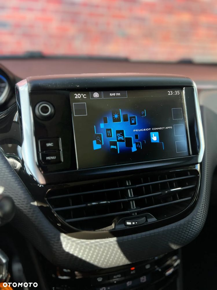 Peugeot 2008 - 23