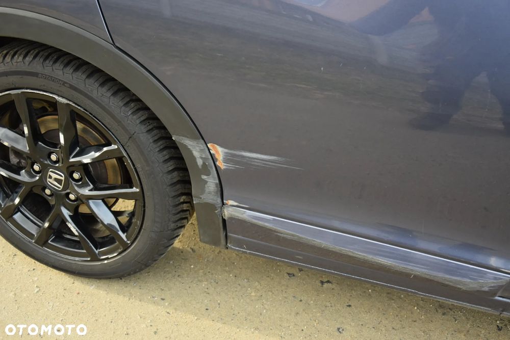 Honda Civic 1.6 i-DTEC Executive Black Edition - 24