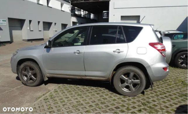 Toyota RAV4 2.2 D-4D Premium - 2