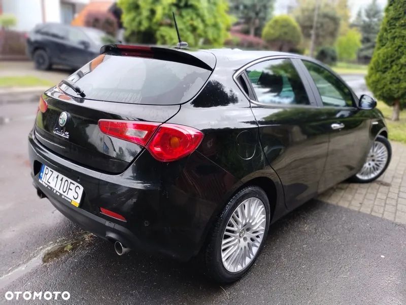Alfa Romeo Giulietta - 5
