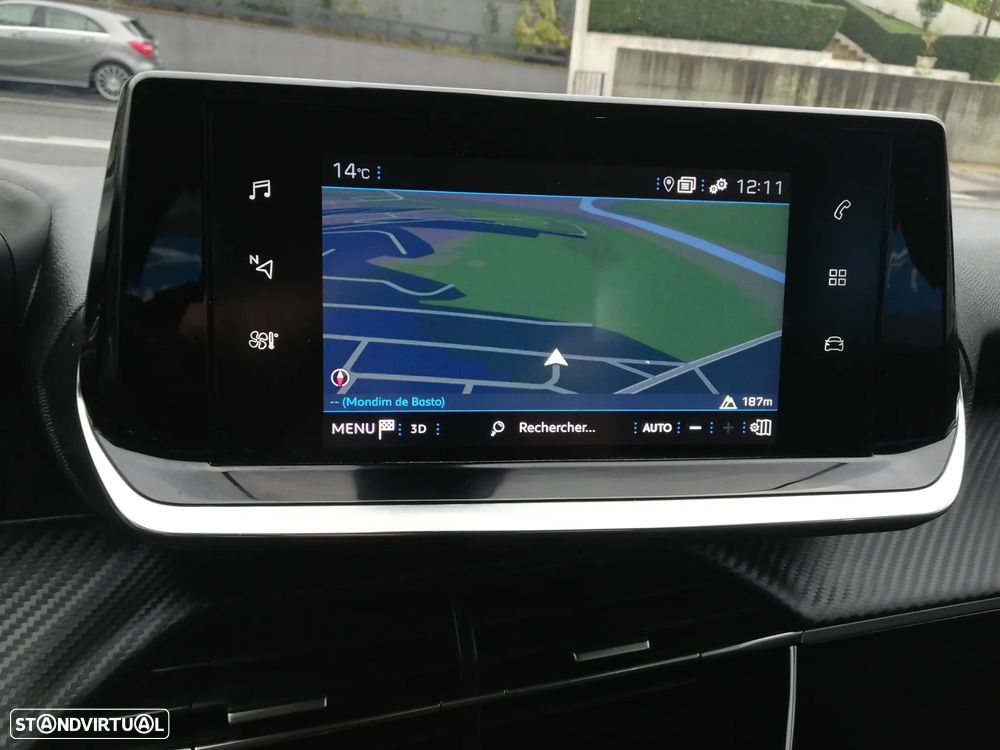 Peugeot 2008 1.5 BlueHDi Allure Pack EAT8 - 15