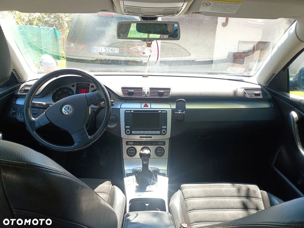 Volkswagen Passat 2.0 TDI Highline - 8