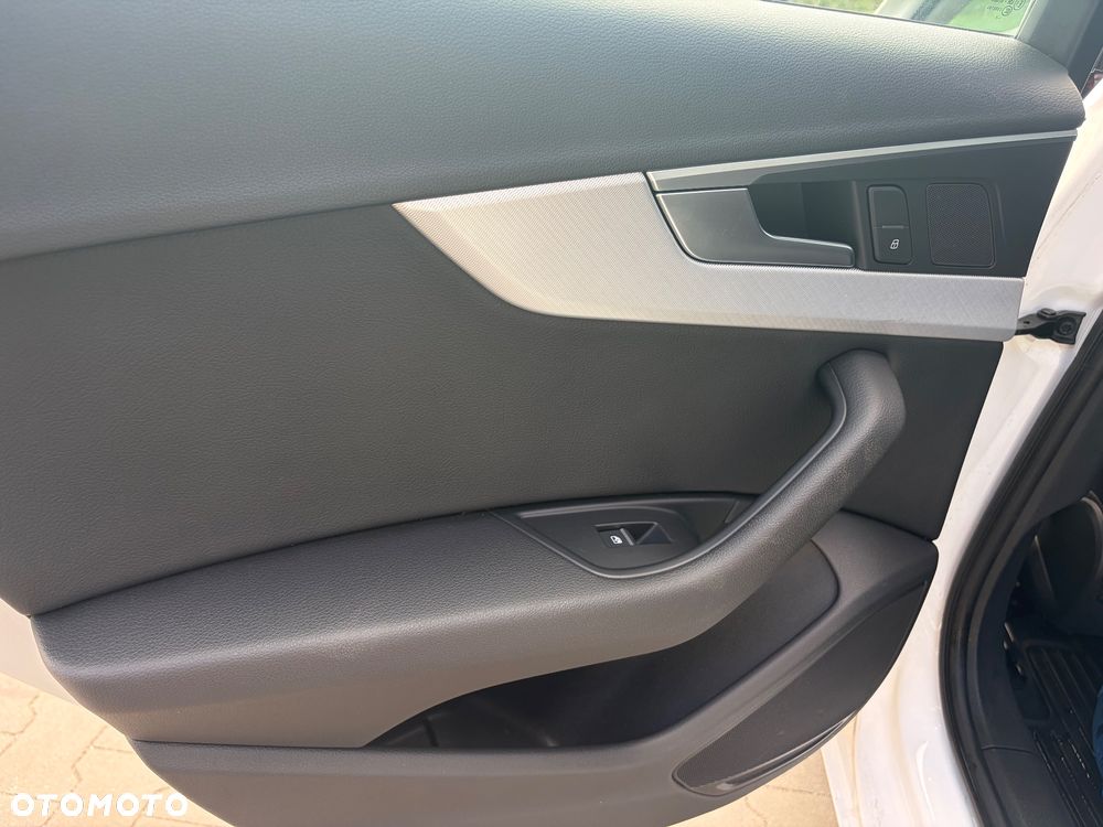 Audi A4 Limousine 2.0 TFSI ultra S tronic - 23