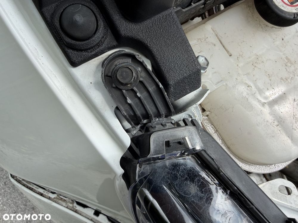 Toyota Corolla 1.8 Hybrid Comfort - 35
