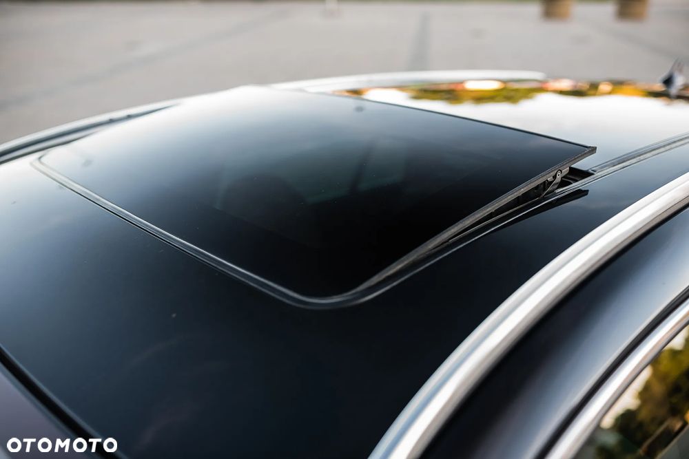 Opel Insignia 2.0 CDTI Sports Tourer - 11