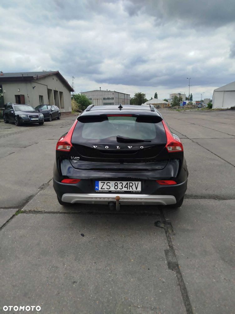 Volvo V40 Cross Country - 2