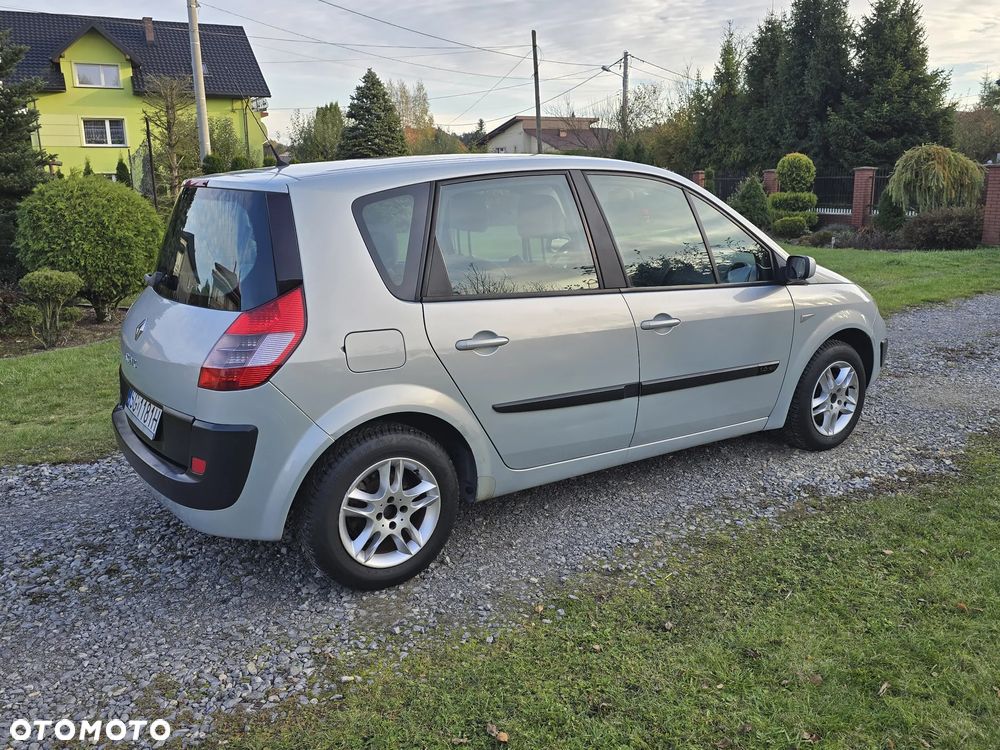 Renault Scenic - 2