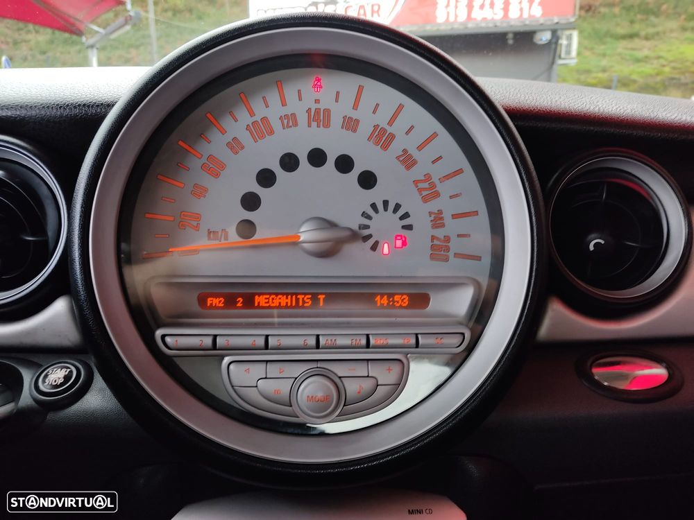 MINI 3 Portas Cooper D - 19