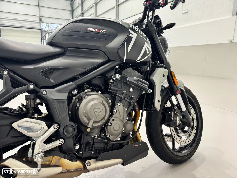 Triumph Trident - 6
