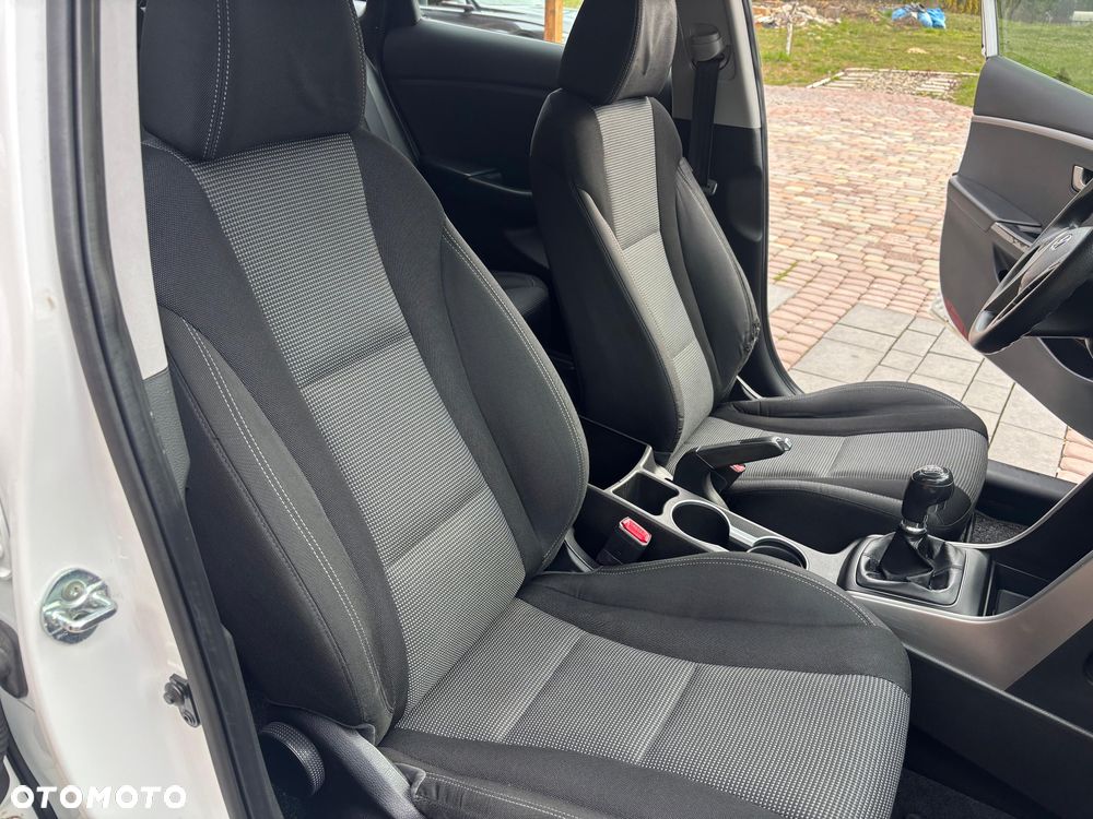 Hyundai i30 1.4 BlueDrive Comfort - 19