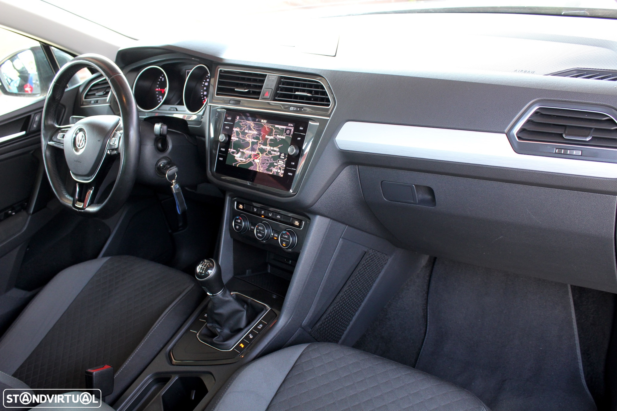 VW Tiguan 2.0 TDI Confortline - 18