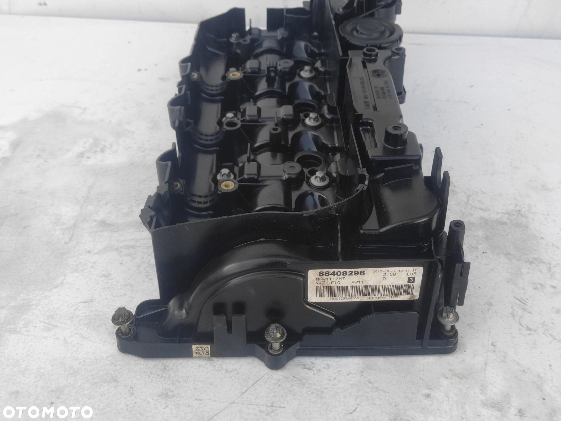 POKRYWA ZAWORÓW N47D20C 8570828 - 3