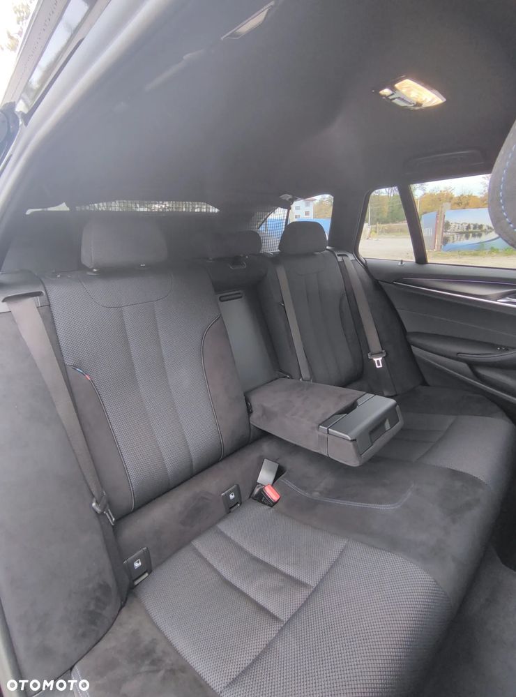 BMW Seria 5 520d xDrive M Sport sport - 29