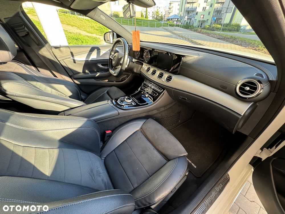 Mercedes-Benz Klasa E 220 d 9G-TRONIC - 9