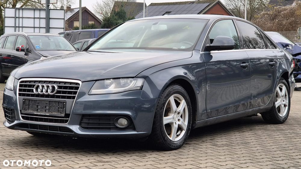 Audi A4 Limousine - 3