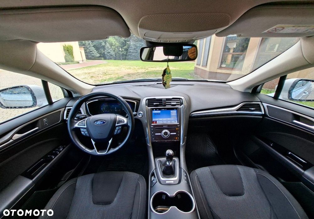 Ford Mondeo - 26