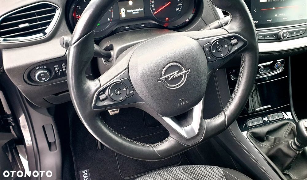 Opel Grandland X 1.2 Start/Stop Color Line - 11