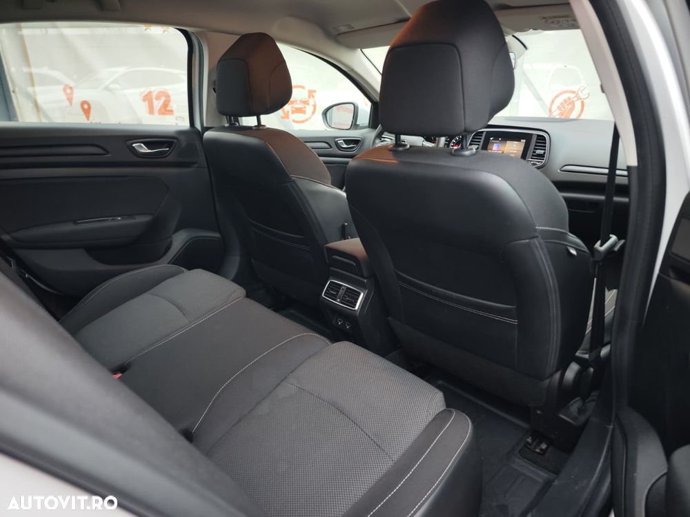 Renault Megane BLUE dCi 115 INTENS - 14