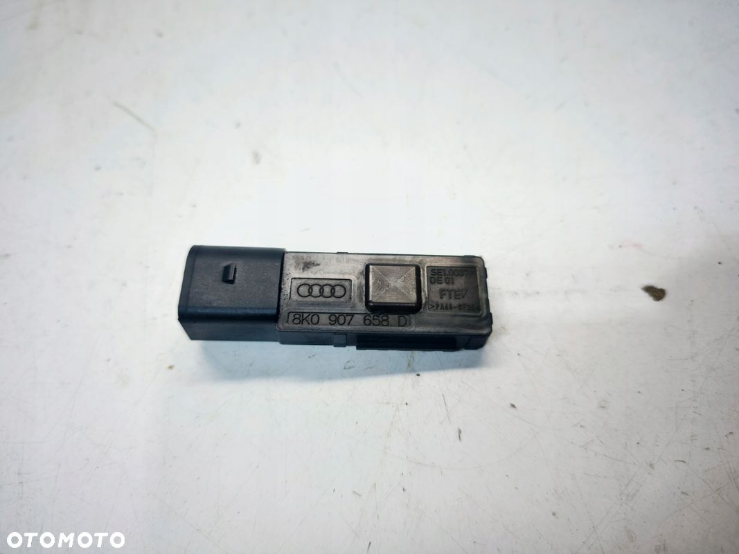 CZUJNIK PEDAŁU SPRZĘGŁA AUDI A4 B8 A5 8T Q5 8R 8K0907658D - 1