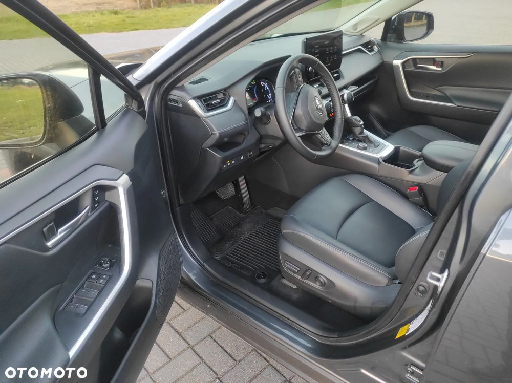 Toyota RAV4 - 12