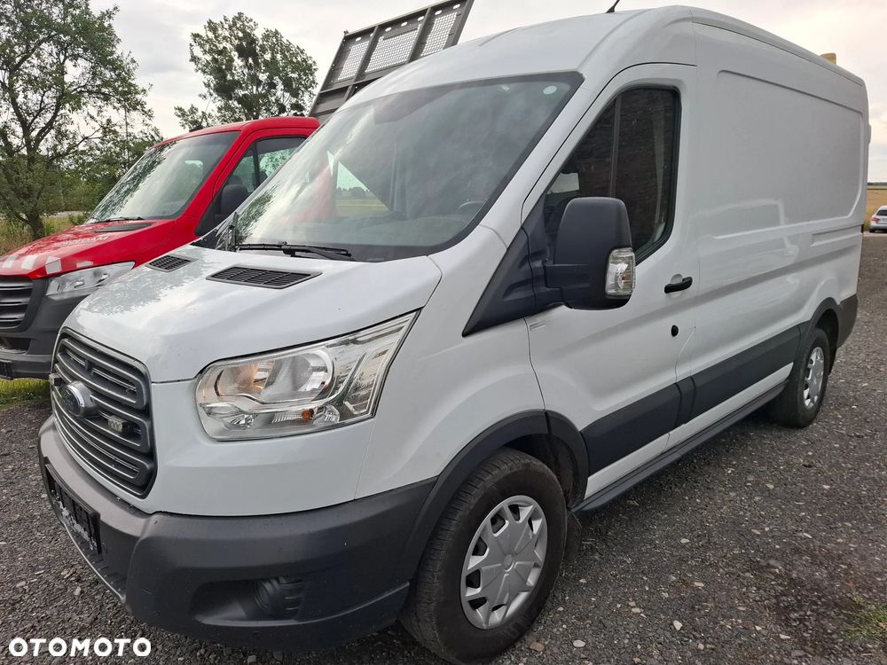 Ford Transit - 1