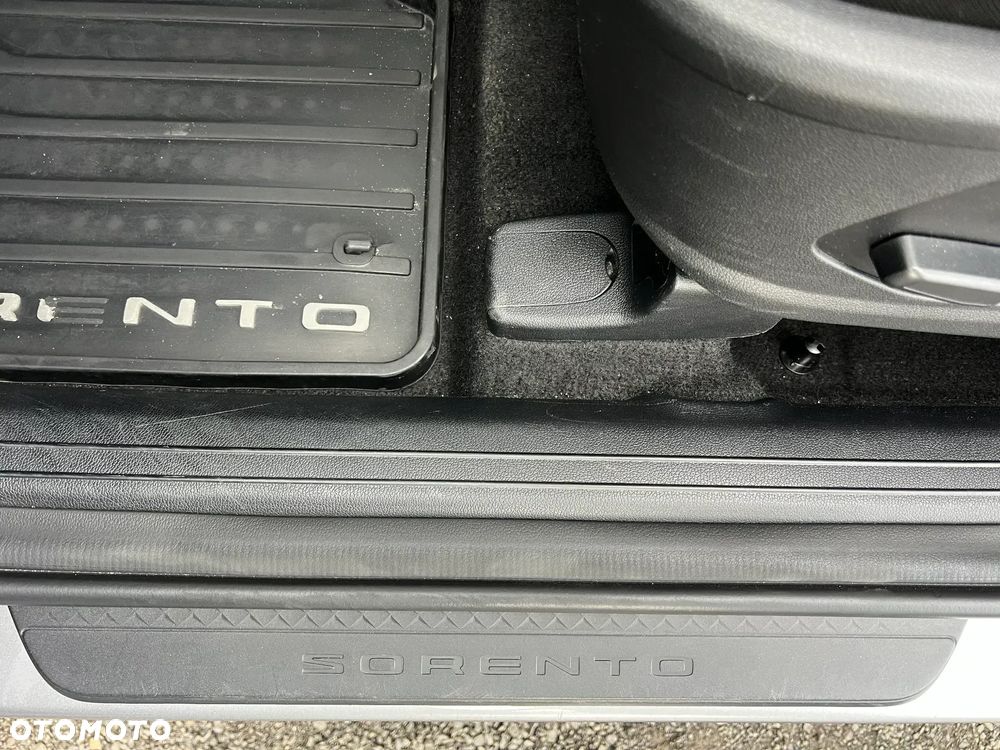 Kia Sorento 1.6 T-GDI HEV M 4WD 7os - 13