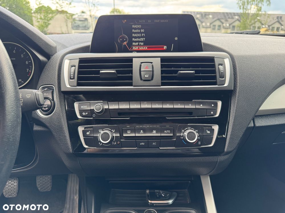 BMW Seria 1 118i Edition Metropolitan - 15