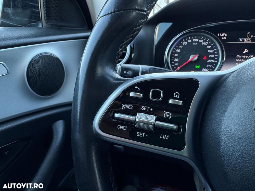 Mercedes-Benz E - 13