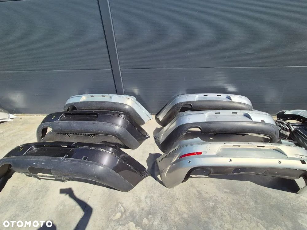 ORYGINALNY ZDERZAK  TYLNY  PASSAT B6 - 1