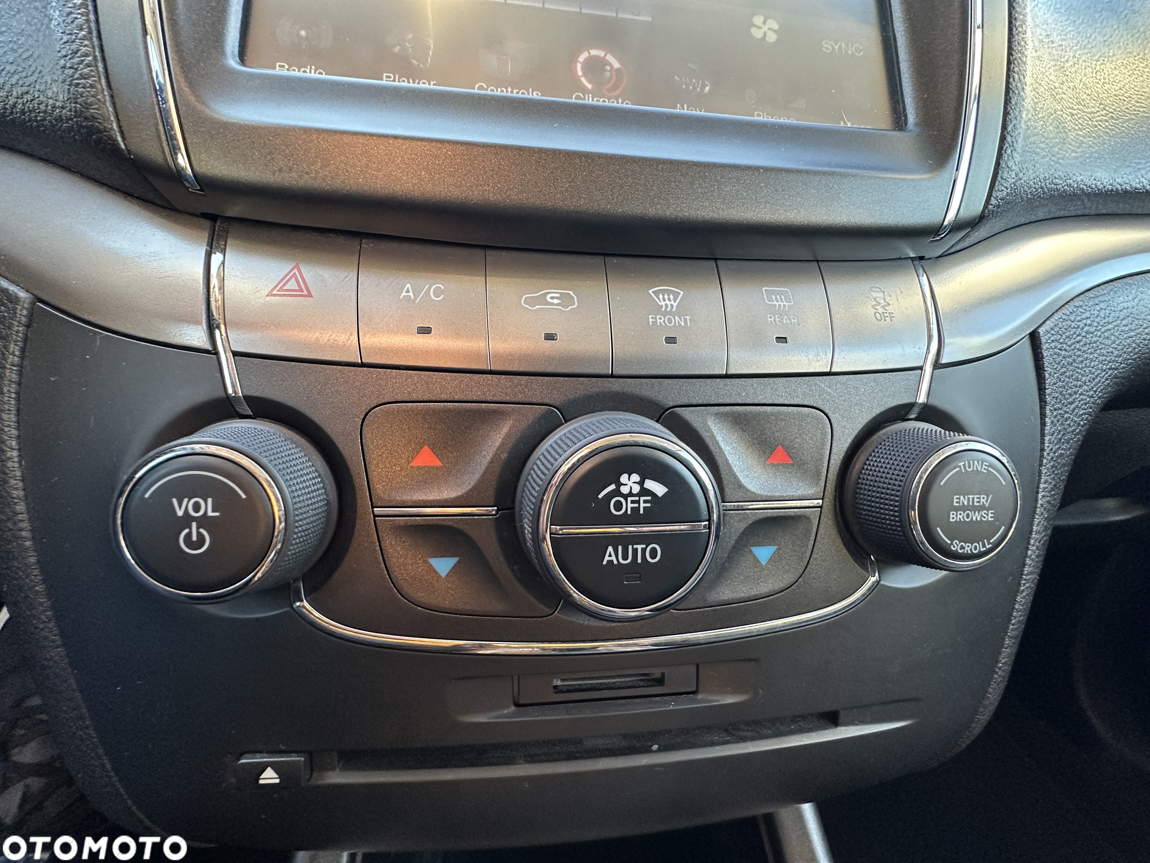 Dodge Journey - 11